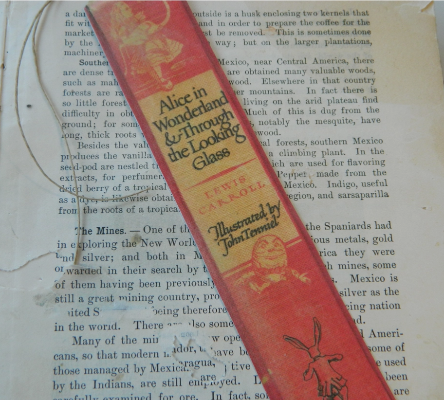 Alice in Wonderland Tin Bookmark